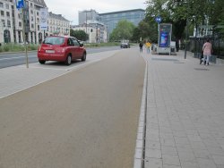 La Région bruxelloise recherche un dispositif de séparation des cheminements piétons-cyclistes 